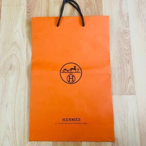 Hermes Paper Shopping Bag - medium (17" x 11" x 4") [B]